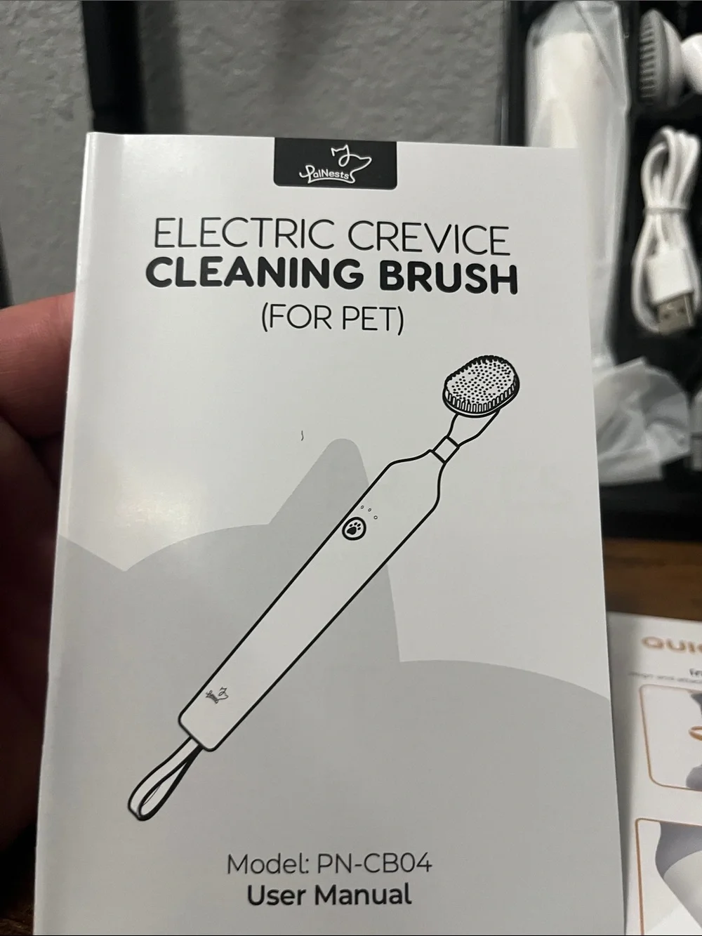 Electric Crevice Cleaning Brush for Pets - White- NWT!! Never used